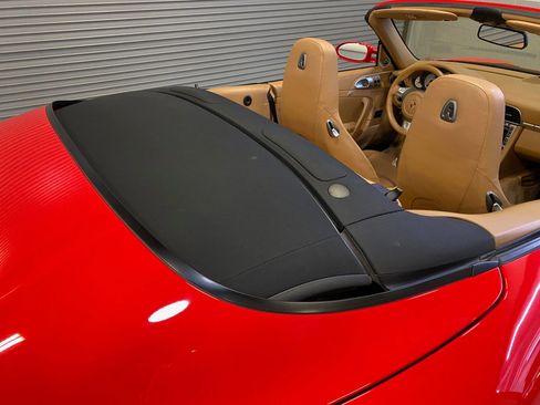 Used 2006 Porsche 911 Carrera S image 37