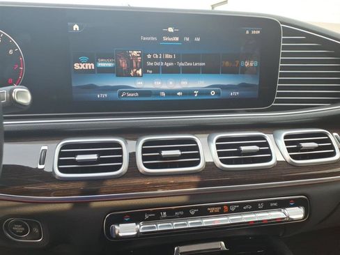 Used 2025 Mercedes-Benz GLE 350 4MATIC image 10