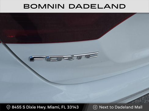 Used 2020 Kia Forte LXS image 8
