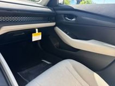 New 2026 Honda Accord LX image 17