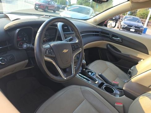 Used 2015 Chevrolet Malibu LTZ FWD image 9