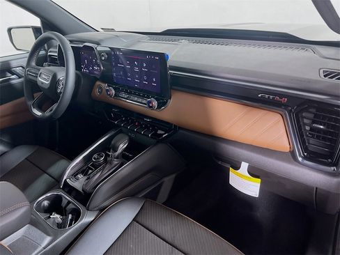 New 2026 GMC Canyon AT4 w/ AT4 Premium Package image 23