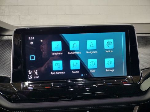 New 2026 Volkswagen Atlas Cross Sport SEL Premium R-Line image 34