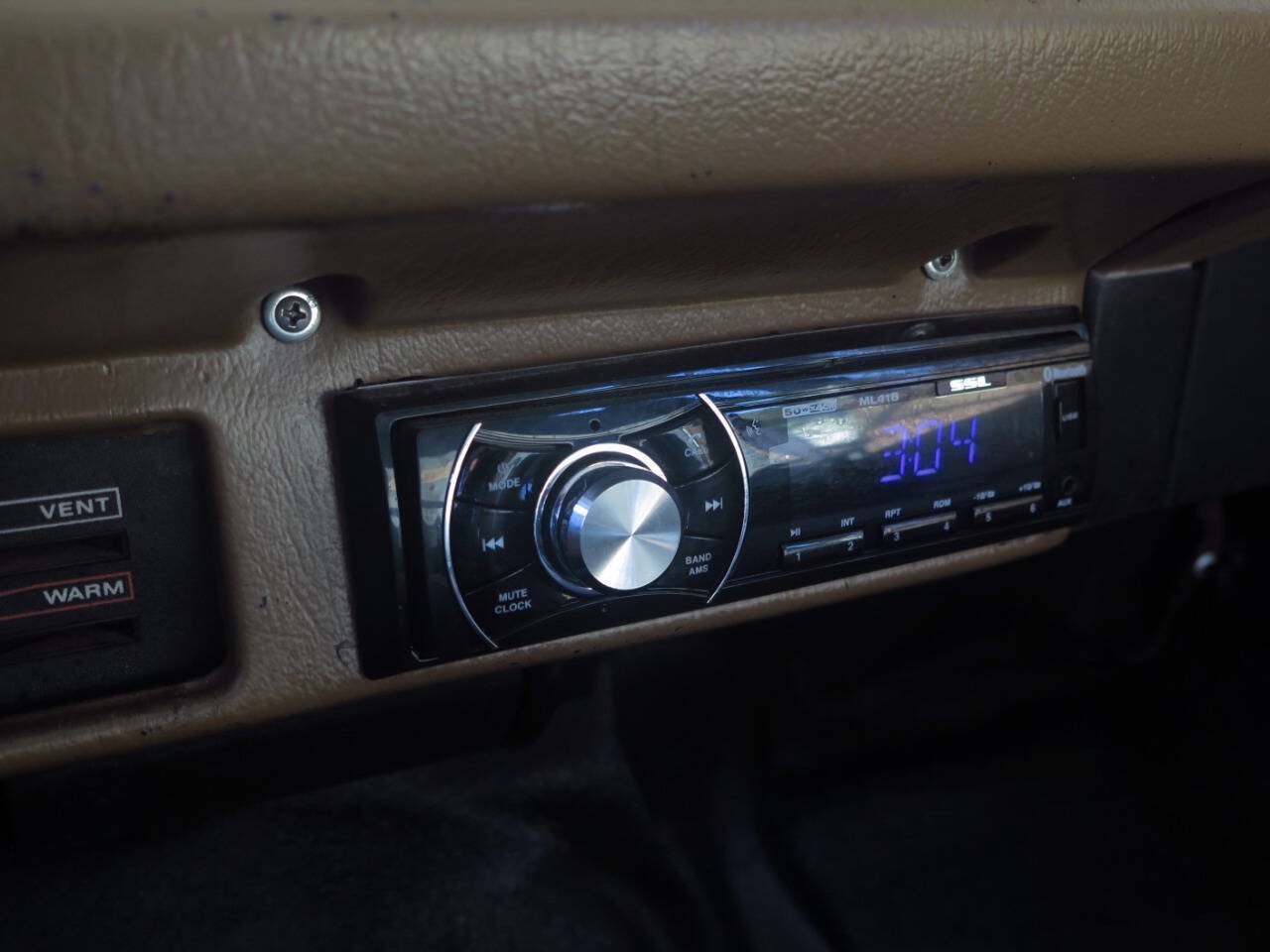 Used 1988 Jeep Wrangler Sahara AWD/4WD image 16