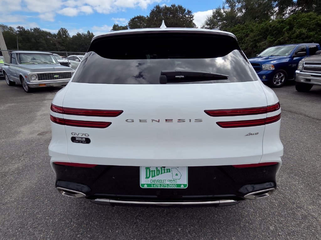 Used 2026 Genesis GV70 2.5T Sport Prestige AWD/4WD image 11