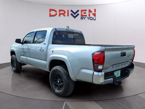 Used 2022 Toyota Tacoma SR5 image 3