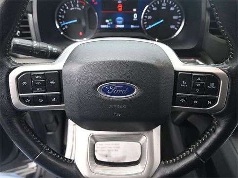 Used 2024 Ford Expedition XLT image 22