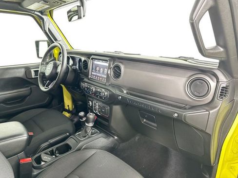 Used 2023 Jeep Wrangler Unlimited w/ Cold Weather Group image 30