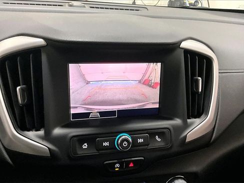 Used 2023 GMC Terrain SLE w/ Driver Convenience Package image 14