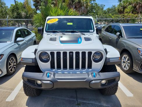 Used 2021 Jeep Wrangler Unlimited Rubicon 4xe w/ Safety Group AWD/4WD image 2