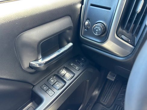 Used 2017 Chevrolet Silverado 1500 LT w/ LT Eassist Package RWD image 18