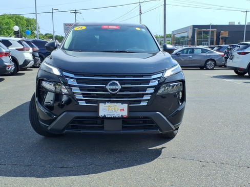 Certified 2025 Nissan Rogue S AWD/4WD image 2
