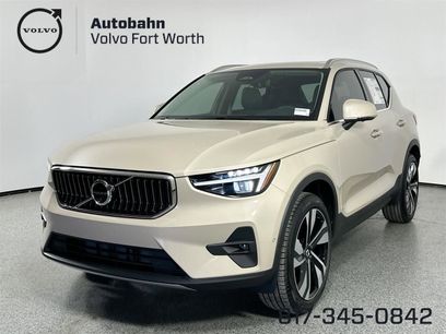 New 2025 Volvo XC40 B5 Ultra w/ Protection Package Premier