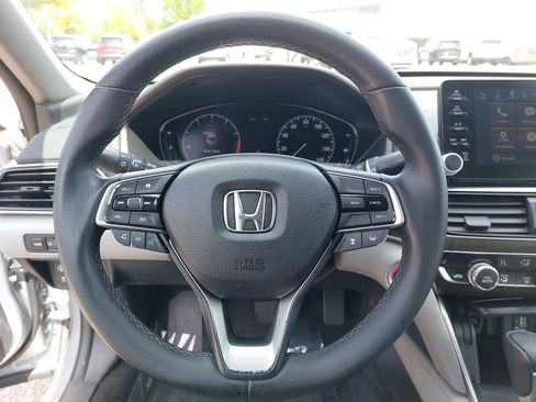 Used 2018 Honda Accord EX-L image 16