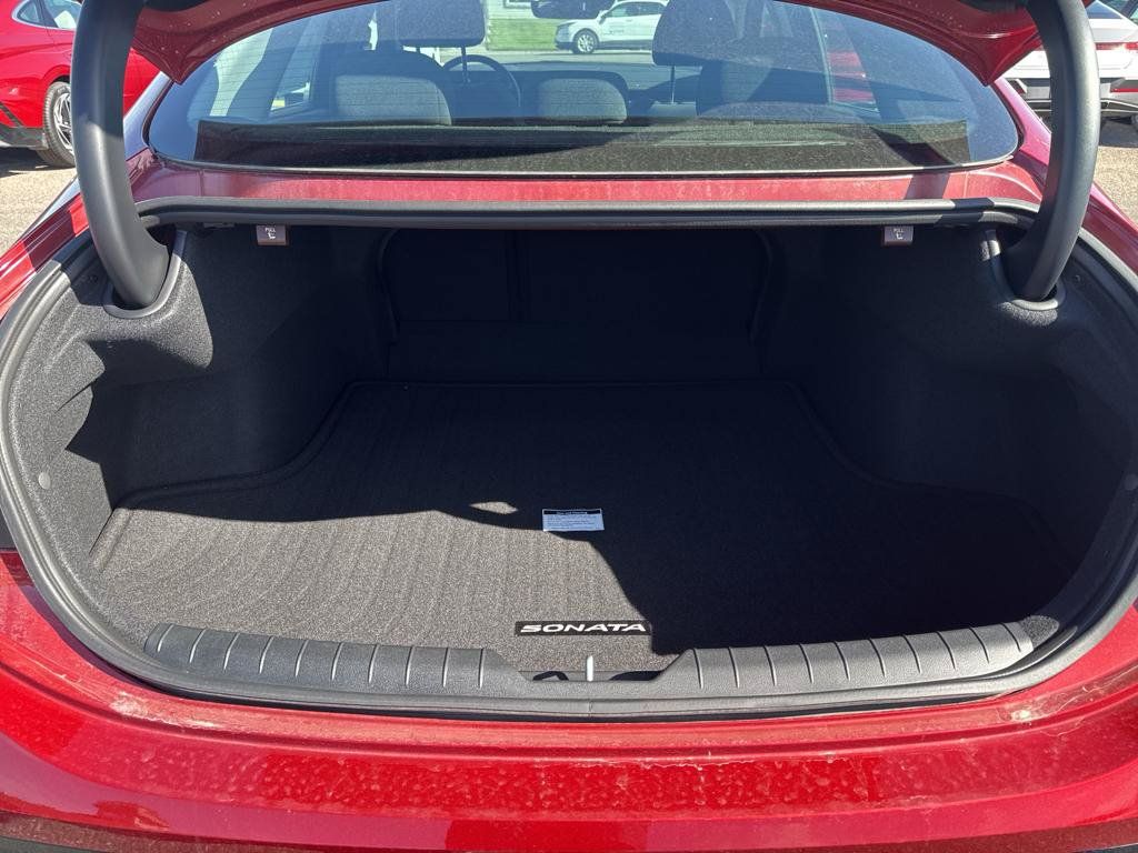 New 2024 Hyundai Sonata SEL w/ Convenience Package FWD image 15