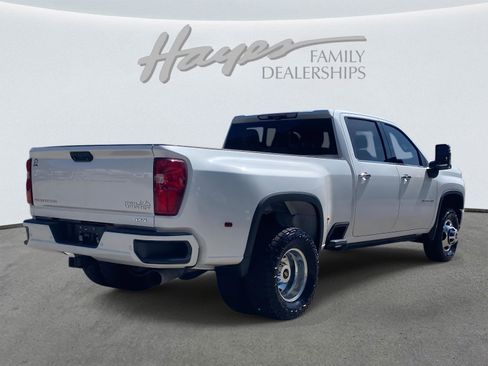 Used 2020 Chevrolet Silverado 3500 High Country image 3