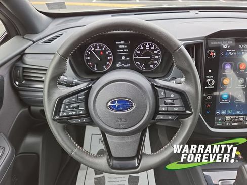 Used 2025 Subaru Forester Premium AWD/4WD image 9