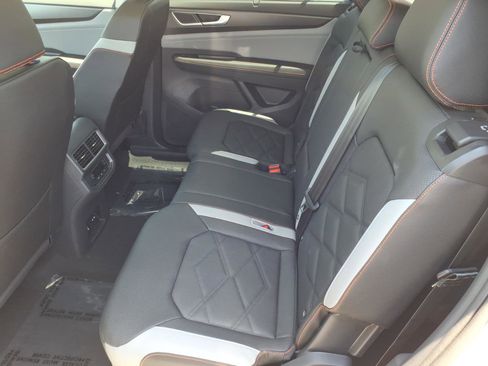 New 2026 Volkswagen Atlas Peak Edition AWD/4WD image 12
