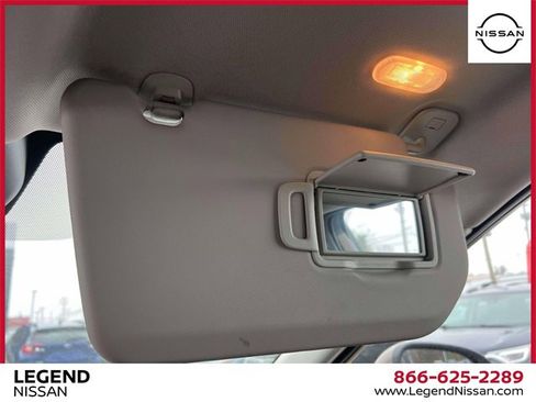 Used 2024 Nissan Rogue SV image 33