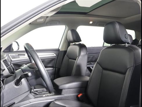 Used 2019 Volkswagen Atlas SE FWD image 7