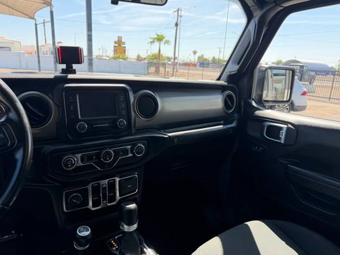 Used 2020 Jeep Gladiator Sport w/ Quick Order Package 24S AWD/4WD image 22