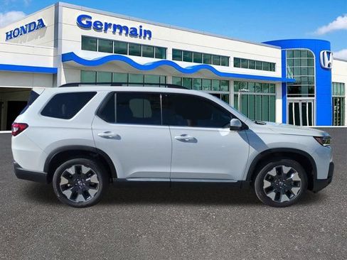 New 2026 Honda Pilot Touring image 2