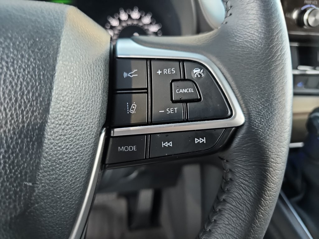 Certified 2024 Toyota Sienna XLE w/ XLE Plus Package FWD image 12