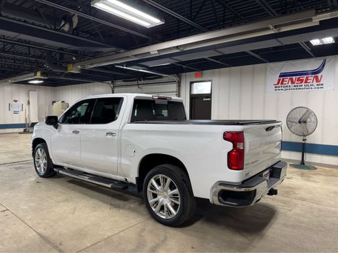 Used 2019 Chevrolet Silverado 1500 LTZ w/ LTZ Premium Package image 6