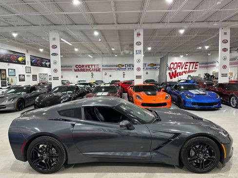 Used 2017 Chevrolet Corvette Stingray Coupe w/ 2LT Preferred Equipment Group image 5