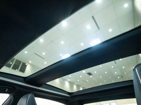 Used 2023 Toyota Crown Limited w/ Advanced Technology Package image 32