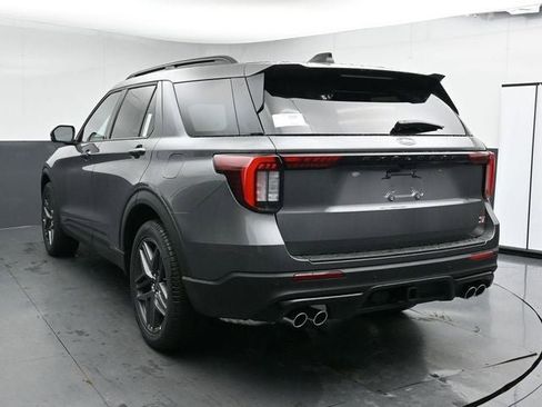 New 2026 Ford Explorer ST w/ Sun And Sound Package image 8