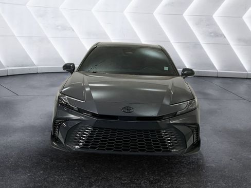 Used 2025 Toyota Camry XSE FWD image 2