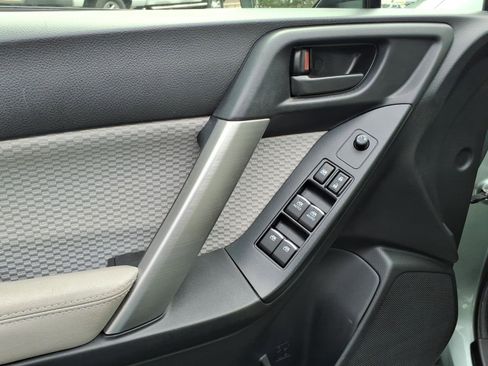 Used 2018 Subaru Forester 2.5i Premium w/ All-Weather Package image 7