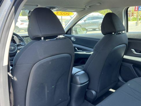 Used 2023 Hyundai Elantra SEL FWD image 26