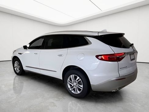 Used 2020 Buick Enclave Essence FWD image 8