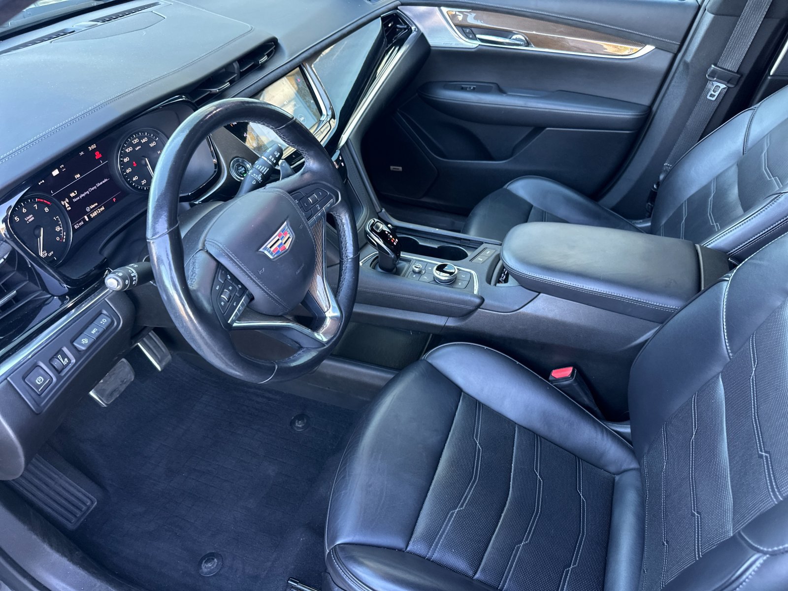 Used 2021 Cadillac XT6 Sport w/ Platinum Package AWD/4WD image 10