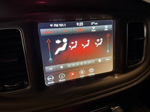 Used 2023 Dodge Charger SXT image 15