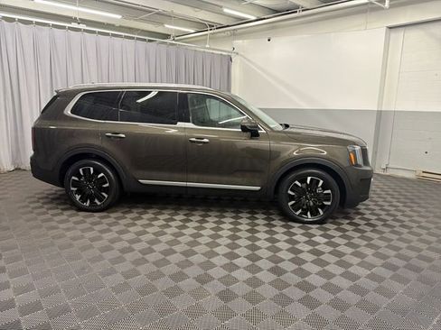 Certified 2024 Kia Telluride SX Prestige AWD/4WD image 4