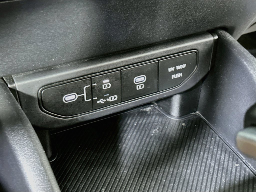 Used 2026 Kia K4 FWD image 32