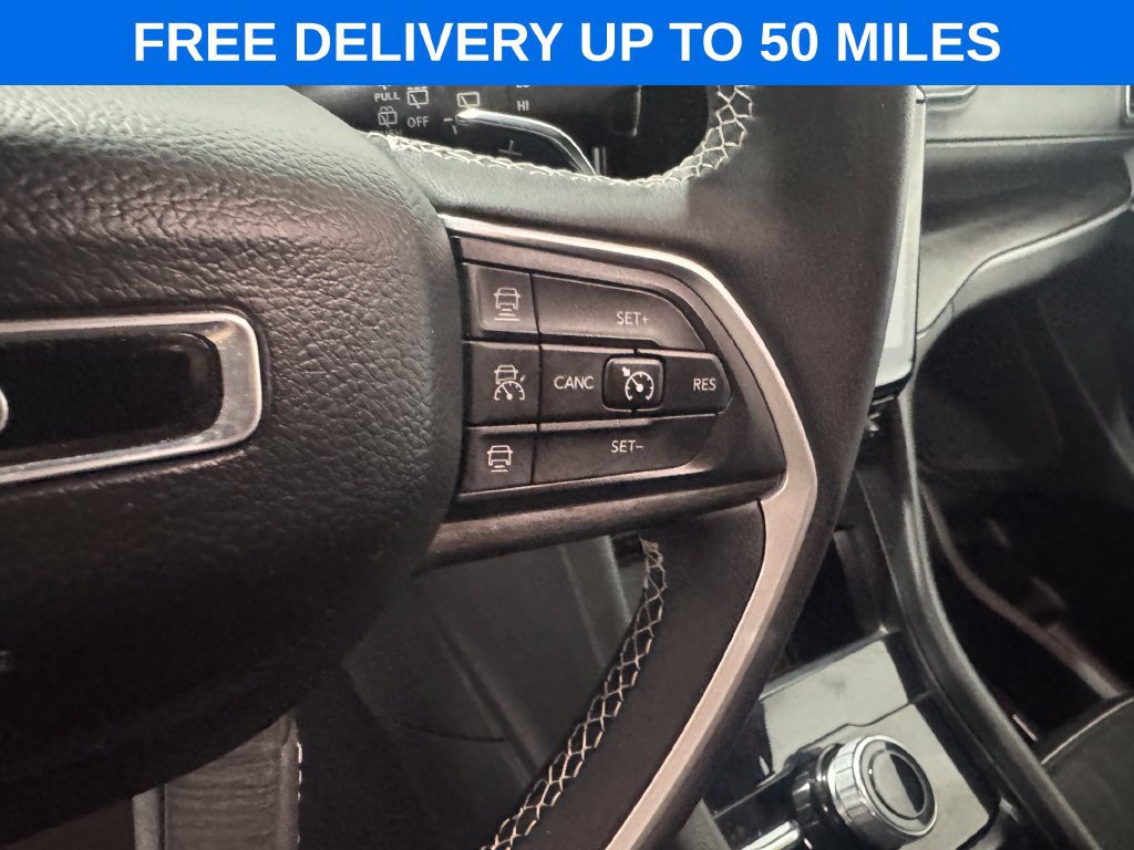 Used 2024 Jeep Grand Cherokee Limited w/ Luxury Tech Group II AWD/4WD image 6