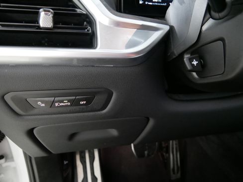 Used 2025 BMW X5 M60i AWD/4WD image 26