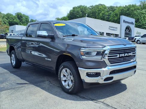 Used 2023 RAM 1500 Laramie AWD/4WD image 6