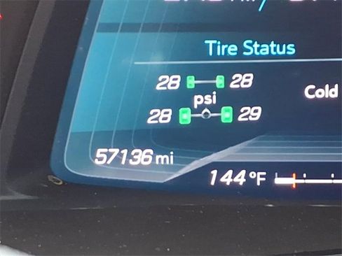 Used 2021 Chevrolet Corvette Stingray w/ Z51 Performance Package image 13