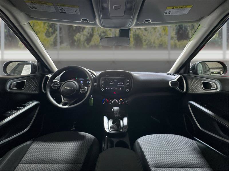 Used 2024 Kia Soul LX w/ Option Group 015 FWD image 24