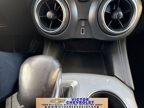 Used 2019 Chevrolet Blazer LT image 24