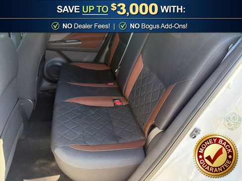 Used 2019 Nissan Kicks SR image 14