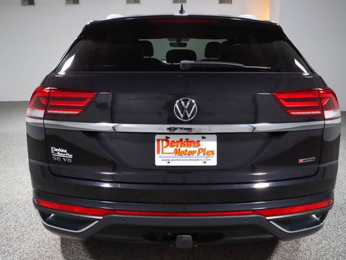 Used 2022 Volkswagen Atlas Cross Sport SE AWD/4WD image 8