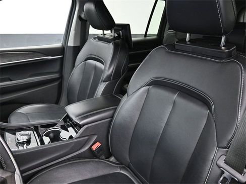 Used 2022 Jeep Grand Cherokee L Limited image 18