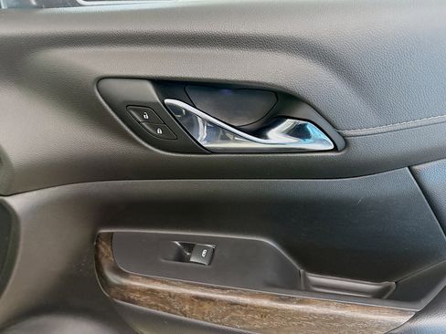 Used 2021 GMC Acadia Denali w/ Denali Technology Package image 31