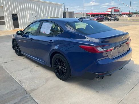 Used 2025 Toyota Camry SE FWD image 35